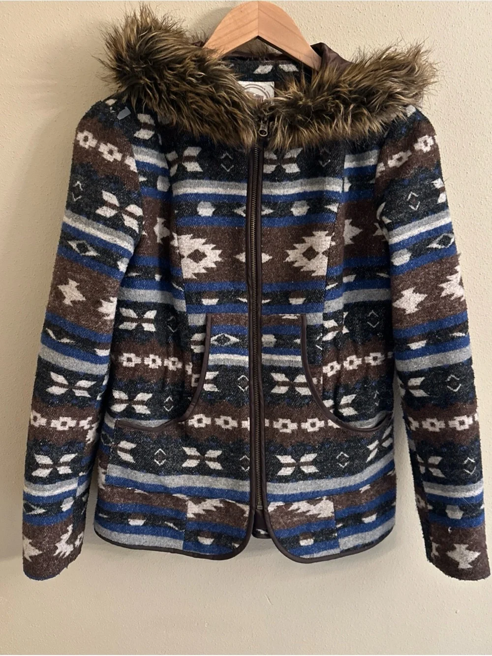Hydraulic Coat Jacket Medium Aztec Southwestern Tribal Faux Fur Hooded Fall